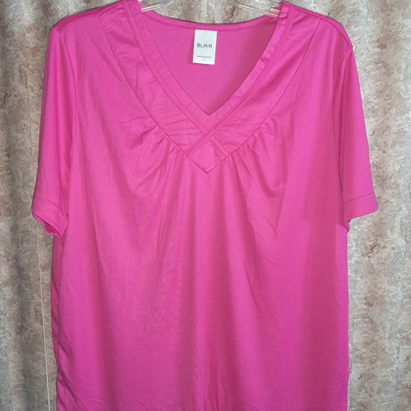 Blair Tops - NWOT Short sleeve bright pink Blair tee size Large